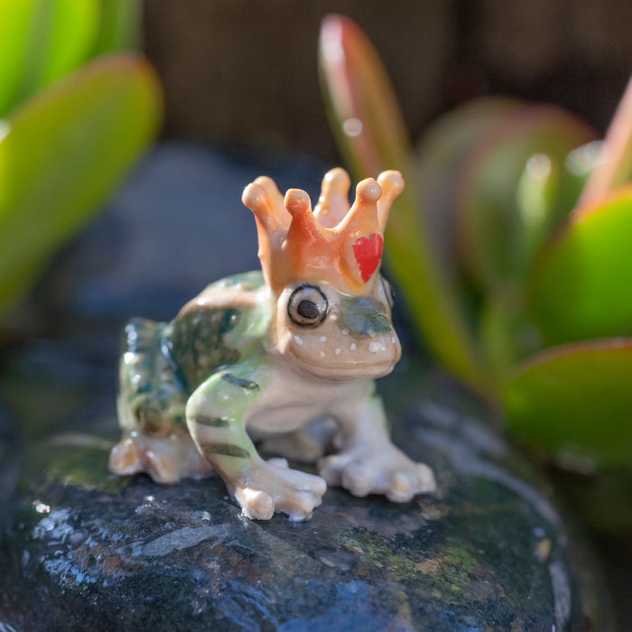 Frog Prince Figurine "Kiss" - miniature porcelain figurine
